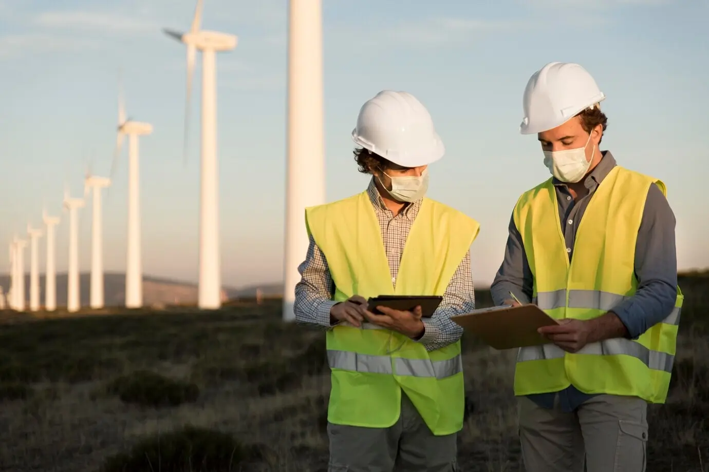 Felder mit Windparks
