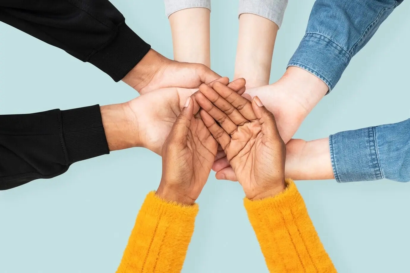 Schalenförmige Handgeste für Umweltkampagne